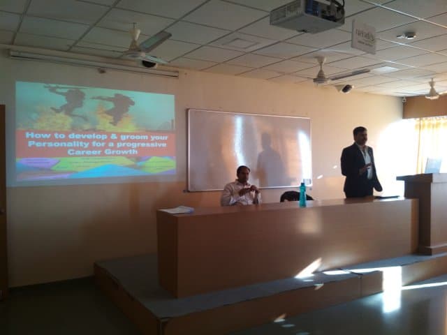 Marathwada Mitramandal's College of Commerce Pune Guest Lectures photo 2